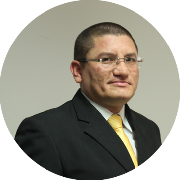 Dr. Adan Vega Saenz
